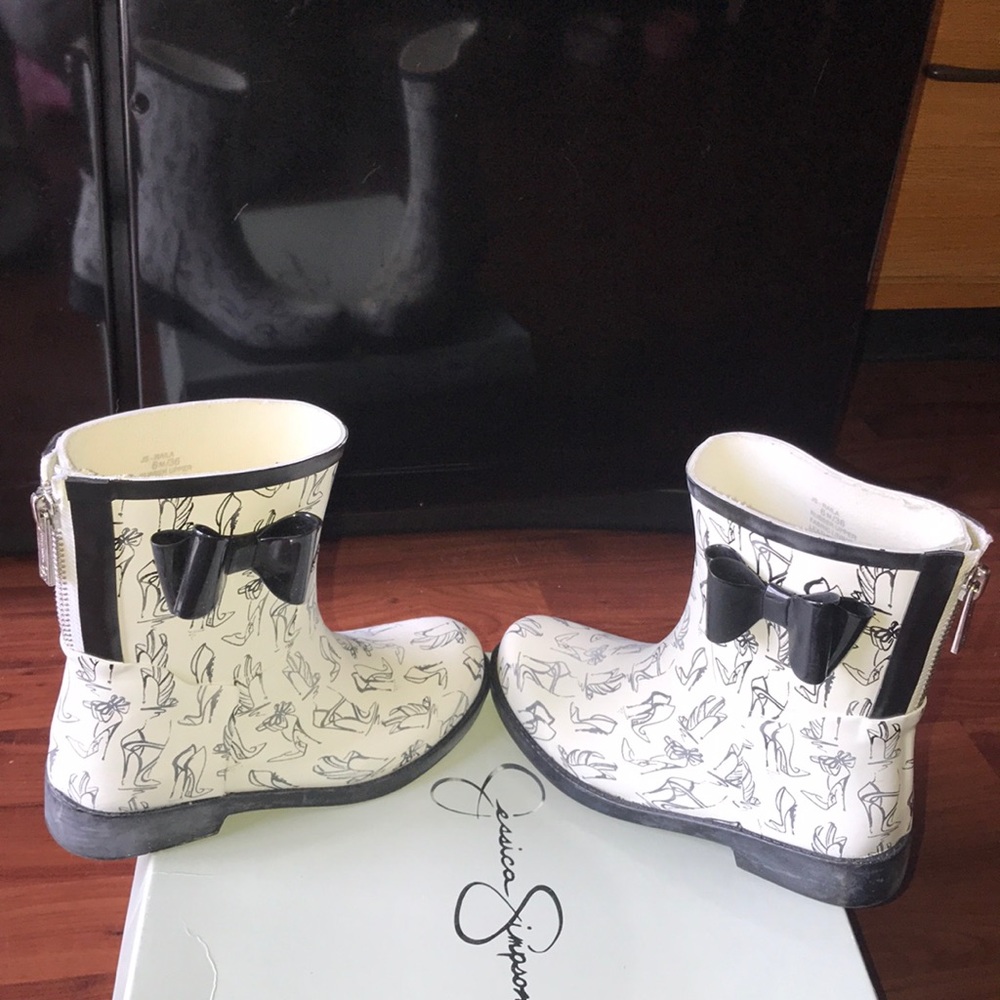 Jessica Simpson rain Boots